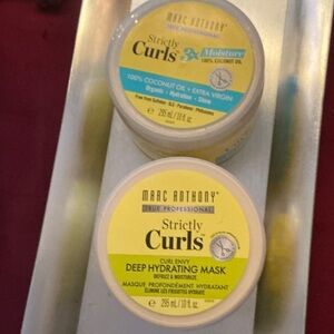 Marc Anthony Strictly Curls Deep Hydrating Mask — Yellow
